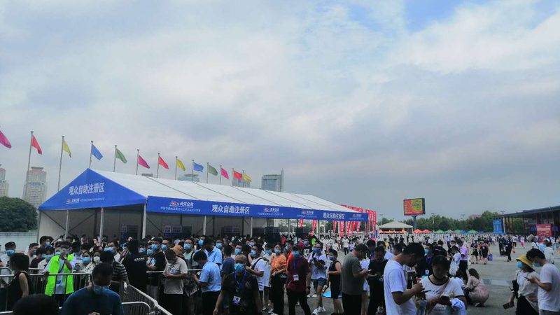 成都喷绘写真价格揭秘：一平米成本构成解析