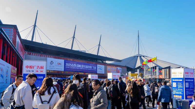 自学平面设计所需的时间因人而异，主要取决于以下几个因素：